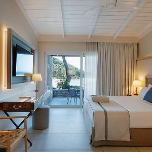 Seafront Deluxe room